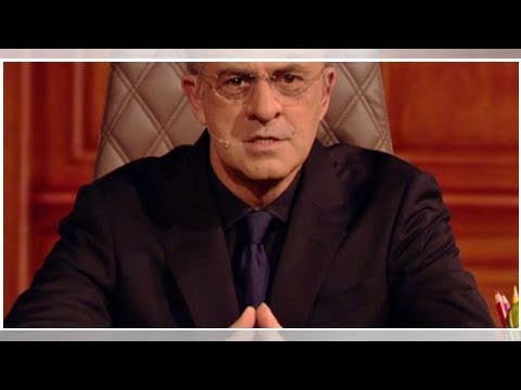 Crozza-De Luca e l’accordo tra M5s e Pd: “Disponibile solo se si inginocchiano, io gli salgo sopr… Crozza-De Luca e l’accordo tra M5s e Pd: “Disponibile solo se si inginocchiano, io gli salgo sopr…