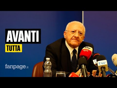 Terzo mandato, De Luca: “Andiamo avanti, hanno paura, aprite le porte agli elettori” Terzo mandato, De Luca: “Andiamo avanti, hanno paura, aprite le porte agli elettori”