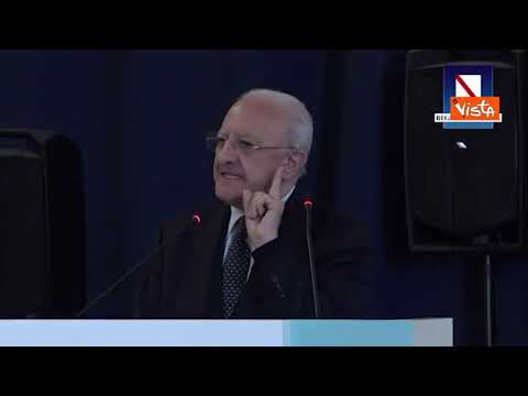 De Luca: «Alla Regione Campania ci starò ancora a lungo, rassegnatevi» De Luca: «Alla Regione Campania ci starò ancora a lungo, rassegnatevi»
