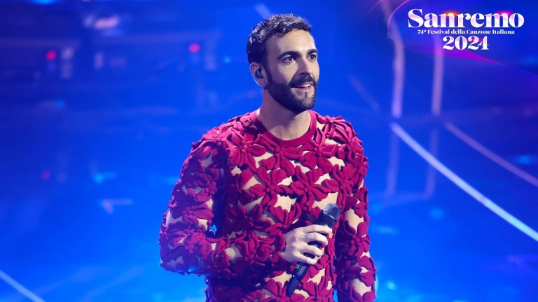 Sanremo 2024 – Il medley di Marco Mengoni Sanremo 2024 – Il medley di Marco Mengoni