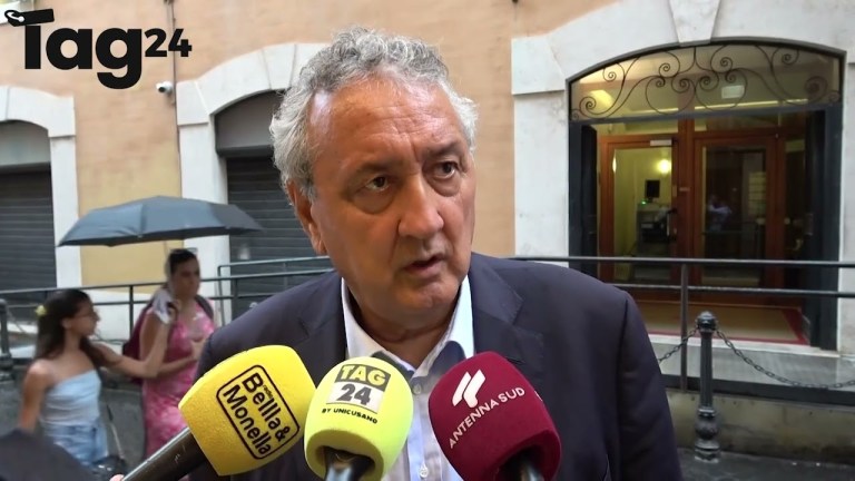 Barelli (FI): “Sangiuliano? Non seguo i gossip. Ius Scholae? Principio sano, non è colpo di calore” Barelli (FI): “Sangiuliano? Non seguo i gossip. Ius Scholae? Principio sano, non è colpo di calore”