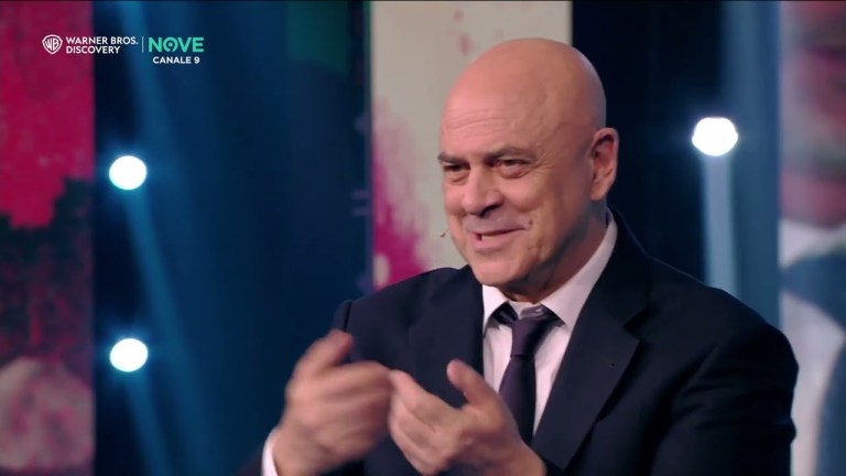 Maurizio Crozza sulla corruzione e gli arresti in Liguria “Se penso a Toti mi sento male” Maurizio Crozza sulla corruzione e gli arresti in Liguria “Se penso a Toti mi sento male”