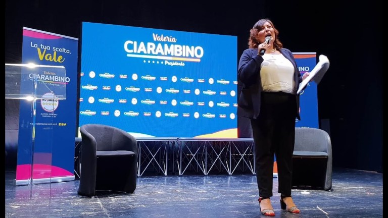 Campania, Ciarambino (M5S) sfida De Luca e Caldoro: “Due Vanna Marchi della politica” (9.07.20) Campania, Ciarambino (M5S) sfida De Luca e Caldoro: “Due Vanna Marchi della politica” (9.07.20)