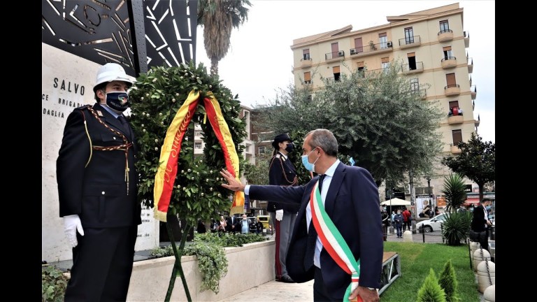 Quattro Giornate di Napoli, gli allori istituzionali Quattro Giornate di Napoli, gli allori istituzionali
