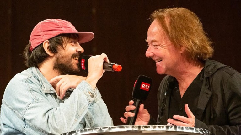 L’intervista di Calcutta alla #rsi Radio Televisione Svizzera – concerto speciale 15/06/2024 L’intervista di Calcutta alla #rsi Radio Televisione Svizzera – concerto speciale 15/06/2024