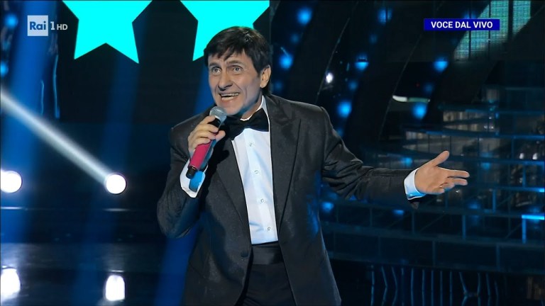 Franco Bernardi – Gianni Morandi canta “Un mondo d’amore” – Tali e Quali 20/01/2024 Franco Bernardi – Gianni Morandi canta “Un mondo d’amore” – Tali e Quali 20/01/2024