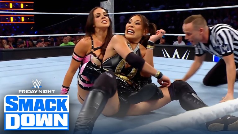 Injured Michin battles Chelsea Green after suffering Nia Jax attack at Bash in Berlin | WWE on FOX Injured Michin battles Chelsea Green after suffering Nia Jax attack at Bash in Berlin | WWE on FOX
