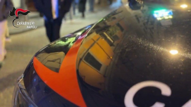 Rissa con coltelli nel centro storico di Napoli: misure cautelari per tre 19enni Rissa con coltelli nel centro storico di Napoli: misure cautelari per tre 19enni