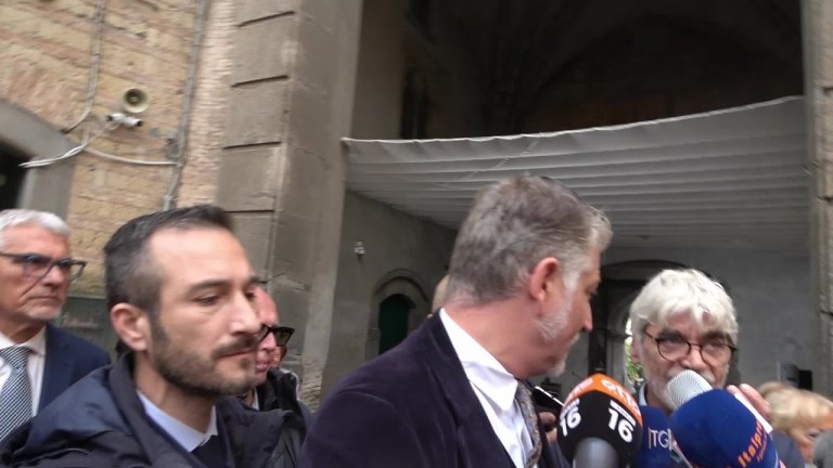 Giuli al Maschio Angioino: “Napoli città centrale per eccellenza” Giuli al Maschio Angioino: “Napoli città centrale per eccellenza”