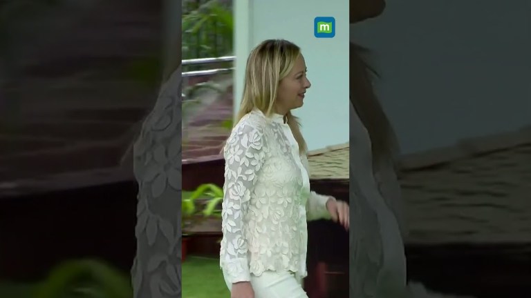 Giorgia Meloni, PM of Italy Arrives At Rajghat In Delhi #g20 #giorgia_meloni #rajghat #g20delhi Giorgia Meloni, PM of Italy Arrives At Rajghat In Delhi #g20 #giorgia_meloni #rajghat #g20delhi