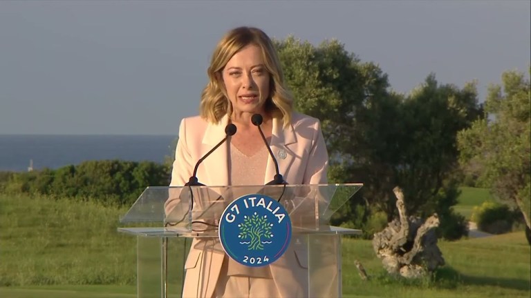 Vertice G7, dichiarazioni alla stampa del Presidente Giorgia Meloni Vertice G7, dichiarazioni alla stampa del Presidente Giorgia Meloni