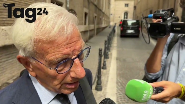 Caso Boccia-Sangiuliano, l’avvocato del ministro: “Studiamo il personaggio, pronti a denunciarla” Caso Boccia-Sangiuliano, l’avvocato del ministro: “Studiamo il personaggio, pronti a denunciarla”