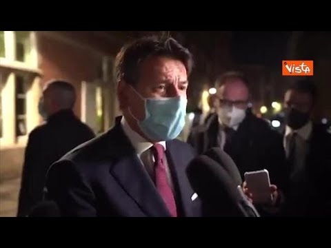 Scuole chiuse in Campania, Conte: «Ne ho parlato con De Luca, non è bel segnale» Scuole chiuse in Campania, Conte: «Ne ho parlato con De Luca, non è bel segnale»