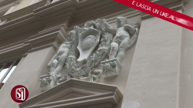 GALLERIA UMBERTO I, DOPO 11 ANNI VIA LE IMPALCATURE SU VIA TOLEDO GALLERIA UMBERTO I, DOPO 11 ANNI VIA LE IMPALCATURE SU VIA TOLEDO