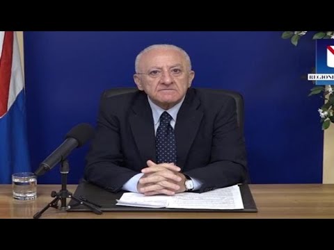Covid, De Luca: «Ma quale zona rossa, siamo nelle mani di Dio» Covid, De Luca: «Ma quale zona rossa, siamo nelle mani di Dio»