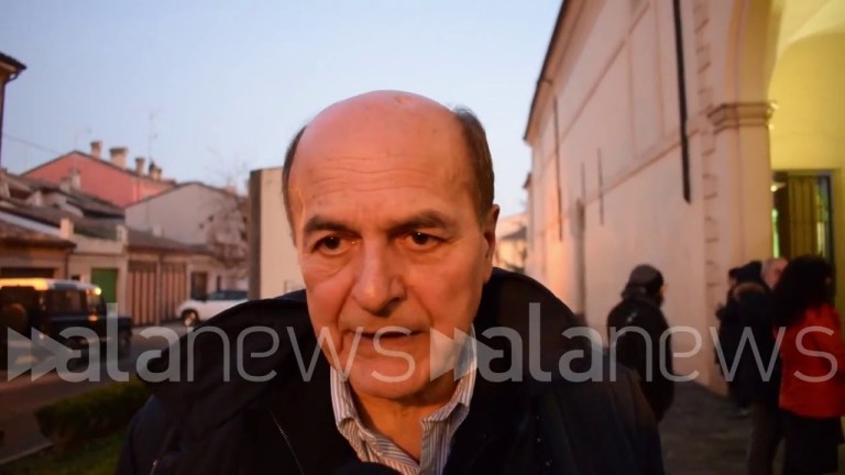 PD, Bersani: “Si metta tutto in discussione, anche i simboli” PD, Bersani: “Si metta tutto in discussione, anche i simboli”