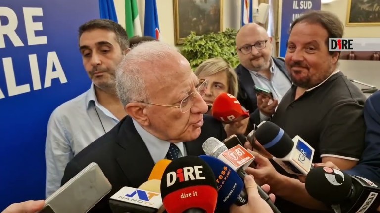 Napoli – AUTONOMIA. DE LUCA: APPELLO SU MODIFICHE A TUTTI I PARTITI, ANCHE FI (15.10.24) Napoli – AUTONOMIA. DE LUCA: APPELLO SU MODIFICHE A TUTTI I PARTITI, ANCHE FI (15.10.24)