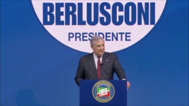 Forza Italia, Tajani eletto segretario “Non rinunciamo a identità” Forza Italia, Tajani eletto segretario “Non rinunciamo a identità”
