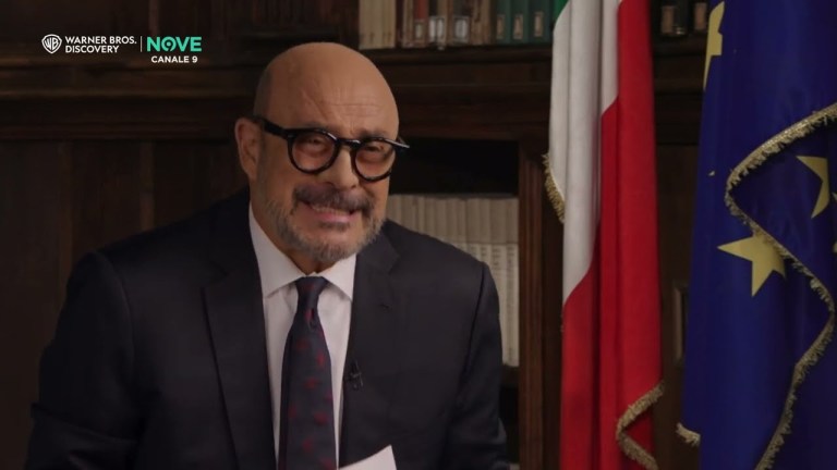 Crozza Sangiuliano “Ma quale ministro! Sono uno zimbello dopo la figura di ieri a reti unificate” Crozza Sangiuliano “Ma quale ministro! Sono uno zimbello dopo la figura di ieri a reti unificate”