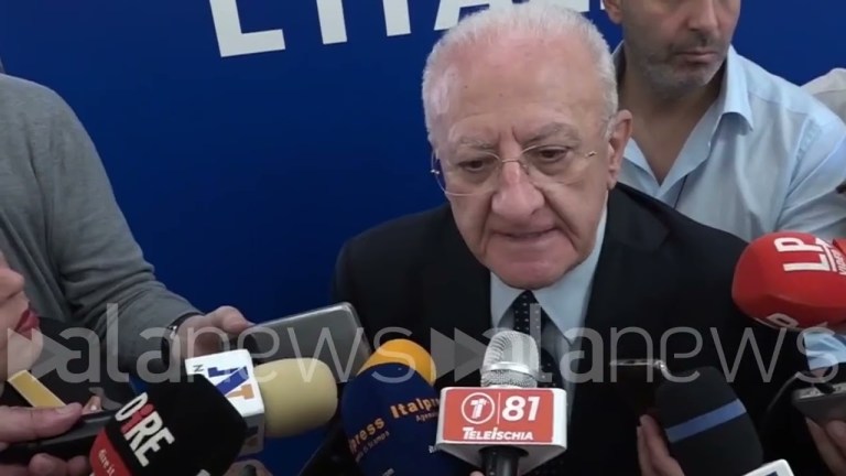 De Luca: “Emendamenti Campania sull’autonomia a tutti i partiti” De Luca: “Emendamenti Campania sull’autonomia a tutti i partiti”