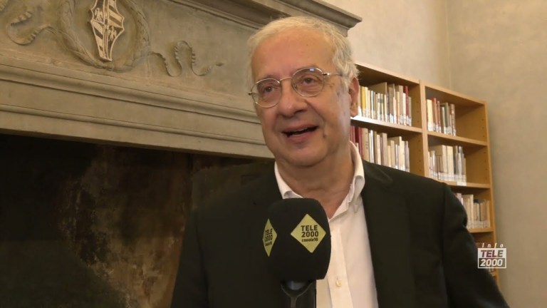 Walter Veltroni ricorda Paolo Volponi politico incontro alla Fondazione Bo organizzato da XXV aprile Walter Veltroni ricorda Paolo Volponi politico incontro alla Fondazione Bo organizzato da XXV aprile