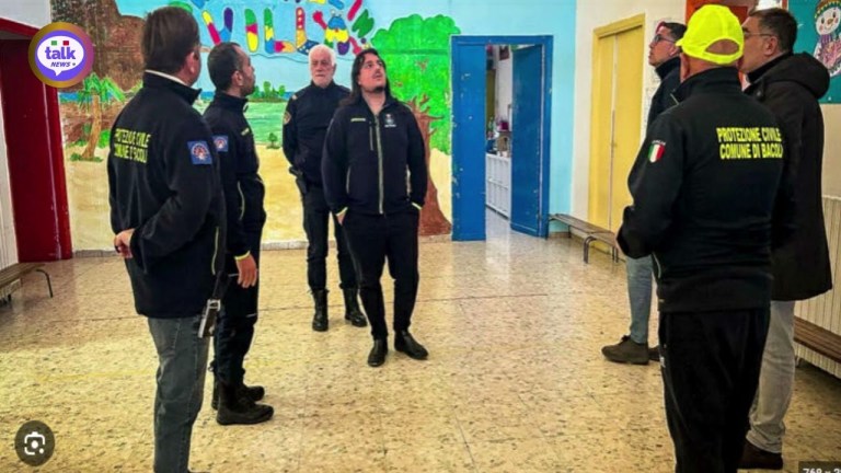 Napoli, forte scossa di terremoto: attimi di paura tra la cittadinanza Manfredi: nessun danno Napoli, forte scossa di terremoto: attimi di paura tra la cittadinanza Manfredi: nessun danno