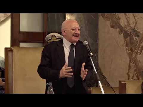 DE LUCA: “NO ALL’AUTONOMIA DIFFERENZIATA CHE DIVIDE IL PAESE E PENALIZZA I PIÙ DEBOLI” DE LUCA: “NO ALL’AUTONOMIA DIFFERENZIATA CHE DIVIDE IL PAESE E PENALIZZA I PIÙ DEBOLI”