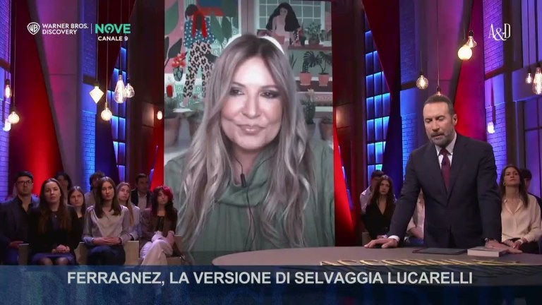 Selvaggia Lucarelli e il suo nuovo libro “Il vaso di Pandoro” sull’ascesa e caduta dei Ferragnez Selvaggia Lucarelli e il suo nuovo libro “Il vaso di Pandoro” sull’ascesa e caduta dei Ferragnez