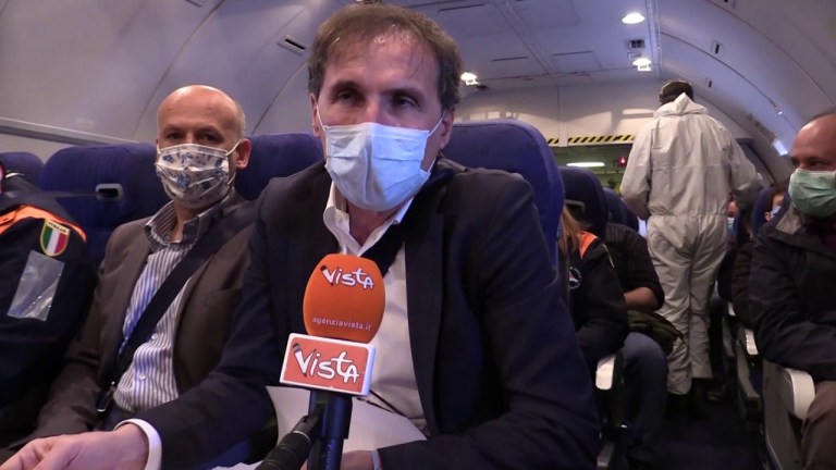 Il ringraziamento del ministro Boccia ai medici volontari in partenza per il Nord Il ringraziamento del ministro Boccia ai medici volontari in partenza per il Nord