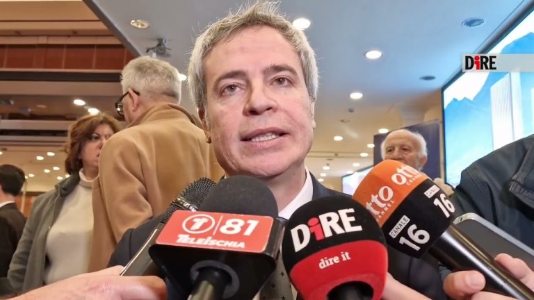 Napoli – CAMPANIA. DA LONDRA PROGETTO DE ‘IL FARO’: SEGNO SPERANZA PER CITTÀ PERSA (21.02.25) Napoli – CAMPANIA. DA LONDRA PROGETTO DE ‘IL FARO’: SEGNO SPERANZA PER CITTÀ PERSA (21.02.25)