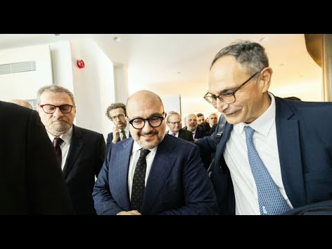 Napoli, il ministro Sangiuliano al Mann: «L’Italia è una superpotenza culturale» Napoli, il ministro Sangiuliano al Mann: «L’Italia è una superpotenza culturale»