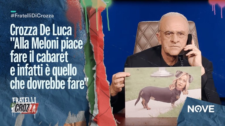 Crozza De Luca “Alla Meloni piace fare il cabaret e infatti è quello che dovrebbe fare” Crozza De Luca “Alla Meloni piace fare il cabaret e infatti è quello che dovrebbe fare”