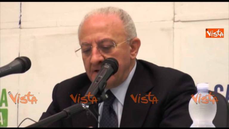 DE LUCA PRIMARIE PD CAMPANIA: E’ STATA UNA BATTAGLIA, ORA UNITA’ E RESPONSABILITA’ DE LUCA PRIMARIE PD CAMPANIA: E’ STATA UNA BATTAGLIA, ORA UNITA’ E RESPONSABILITA’