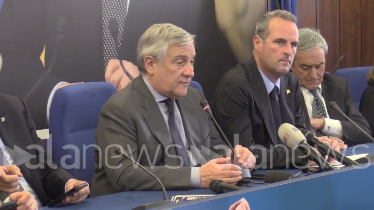 Operai morti a Palermo, Tajani: “Non è giusto che si vada a lavorare rischiando di non tornare” Operai morti a Palermo, Tajani: “Non è giusto che si vada a lavorare rischiando di non tornare”