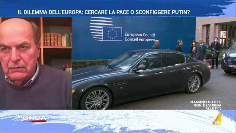 Ucraina, Pier Luigi Bersani: “Draghi venga in Parlamento” Ucraina, Pier Luigi Bersani: “Draghi venga in Parlamento”