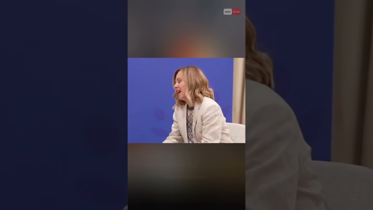 Giorgia Meloni Selfie With PM Narendra Modi | पंतप्रधान मोदींसोबत जॉर्जिया मेलोनीचा सेल्फी… Giorgia Meloni Selfie With PM Narendra Modi | पंतप्रधान मोदींसोबत जॉर्जिया मेलोनीचा सेल्फी…