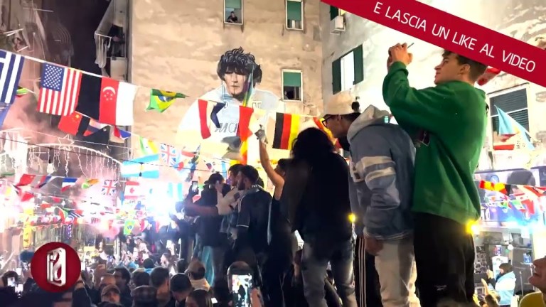 IL COMUNE DI NAPOLI PENSA ALL’ITINERARIO TURISTICO SPORTIVO IL COMUNE DI NAPOLI PENSA ALL’ITINERARIO TURISTICO SPORTIVO