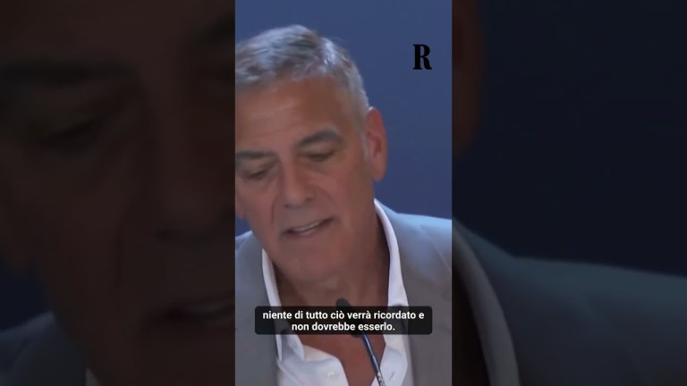 Clooney sul ritiro di Biden dalla corsa alla Casa Bianca: “Il presidente va applaudito” Clooney sul ritiro di Biden dalla corsa alla Casa Bianca: “Il presidente va applaudito”