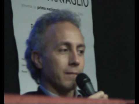 Marco Travaglio – 5/9 Per chi suona la banana – processo Mills blocca processi lodo Alfano Marco Travaglio – 5/9 Per chi suona la banana – processo Mills blocca processi lodo Alfano