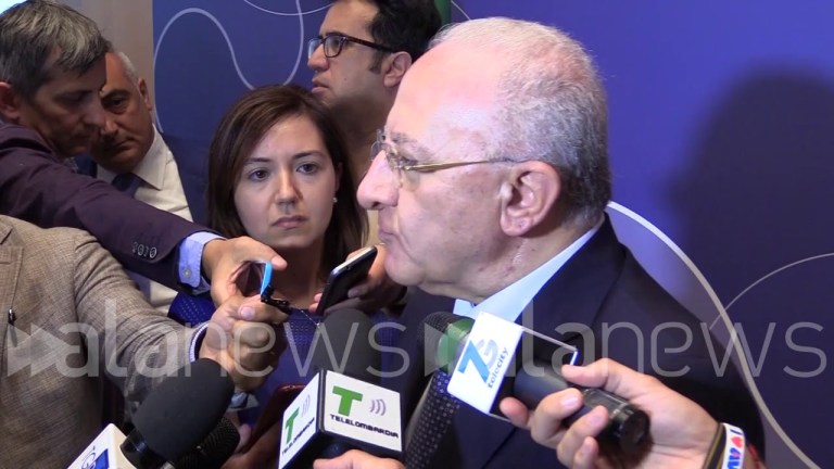 De Luca: “Autonomia serve a distinguere cialtroni da amministratori seri” De Luca: “Autonomia serve a distinguere cialtroni da amministratori seri”