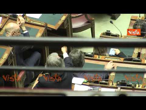 Brunetta a Conte: “Sorrida pure, Crozza avra’ una imitazione in più” Brunetta a Conte: “Sorrida pure, Crozza avra’ una imitazione in più”