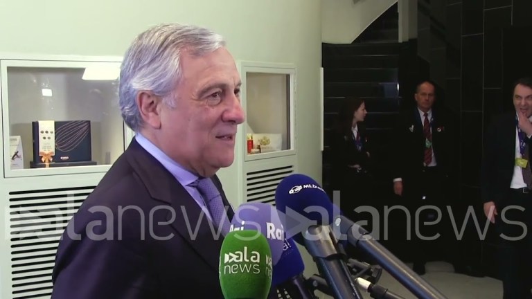 Forza Italia, Tajani: “Più duri e solidi di quanto pensassero” Forza Italia, Tajani: “Più duri e solidi di quanto pensassero”