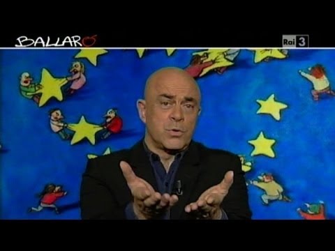Crozza: “In casa Berlusconi nessun figlio disposto a candidarsi” Crozza: “In casa Berlusconi nessun figlio disposto a candidarsi”