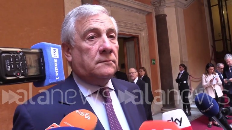 Napolitano, Tajani: “Protagonista della politica italiana, rispetto e stima oltre diverse visioni” Napolitano, Tajani: “Protagonista della politica italiana, rispetto e stima oltre diverse visioni”