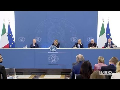 Rave, Meloni: «Basta lassismo, l’Italia non è un Paese dove si può delinquere» Rave, Meloni: «Basta lassismo, l’Italia non è un Paese dove si può delinquere»