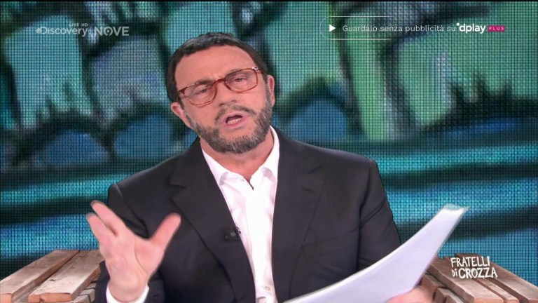 Crozza-Salvini e la nostalgia degli Anni 80: “Posso dire che preferivo Drive In alla Merkel?” Crozza-Salvini e la nostalgia degli Anni 80: “Posso dire che preferivo Drive In alla Merkel?”
