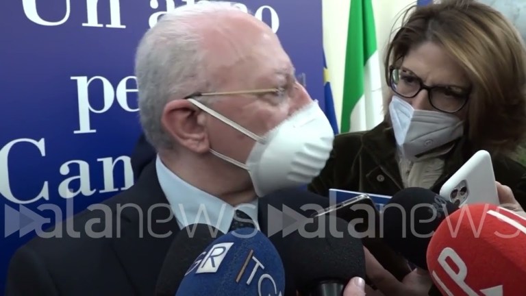 Autonomia, De Luca: “Duro chiudere nel 2023, noi guerrieri pacifici” Autonomia, De Luca: “Duro chiudere nel 2023, noi guerrieri pacifici”