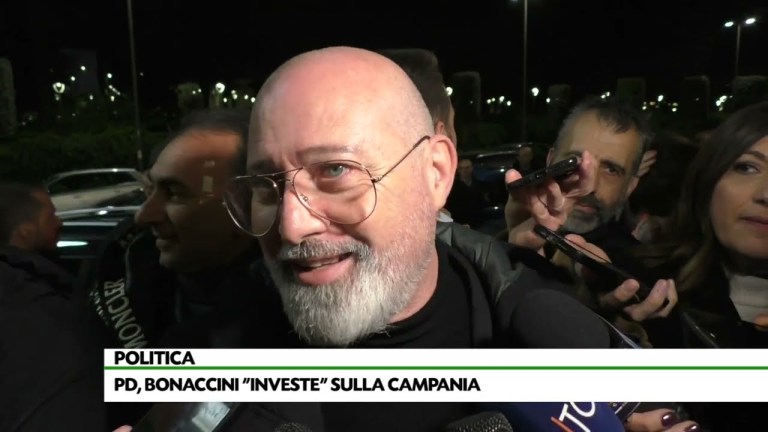 Pd. Garanzie su autonomia e terzo mandato a De Luca, Bonaccini “investe” in Campania Pd. Garanzie su autonomia e terzo mandato a De Luca, Bonaccini “investe” in Campania