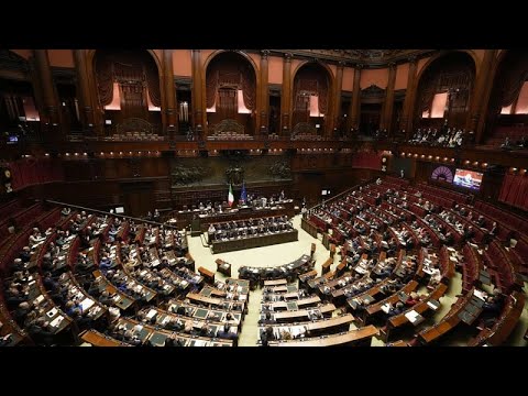 Ministro da Cultura italiano admite “affair” com uma das suas colaboradoras Ministro da Cultura italiano admite “affair” com uma das suas colaboradoras