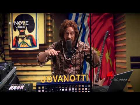 Crozza fa Jovanotti: “Prossimo tour sulla barriera corallina” Crozza fa Jovanotti: “Prossimo tour sulla barriera corallina”